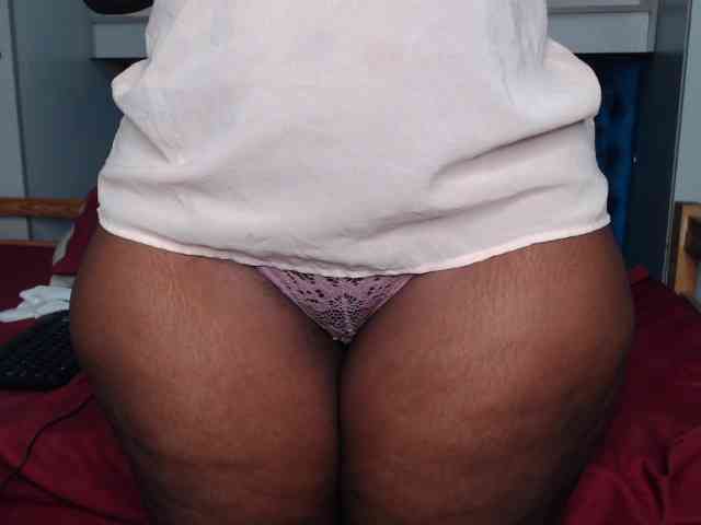 SweetJoy696 webcam