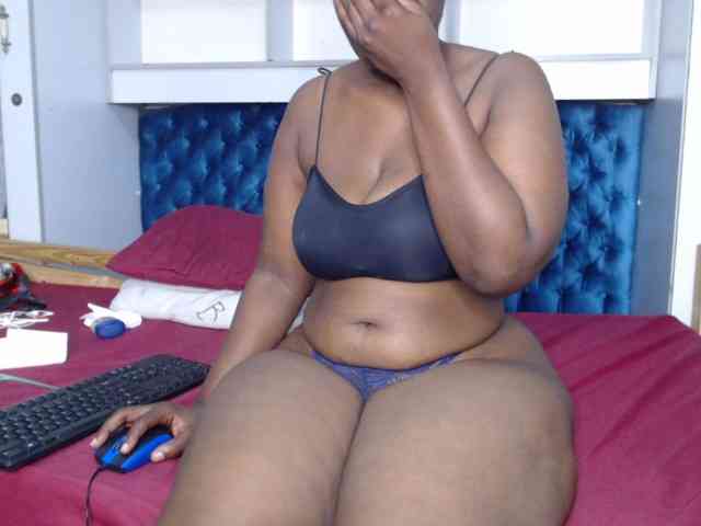SweetJoy696 webcam
