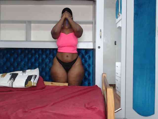 SweetJoy696 webcam