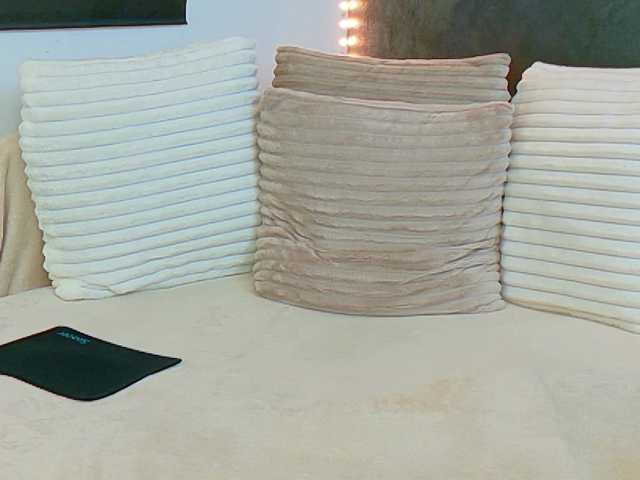 Ammira live cam on BongaCams