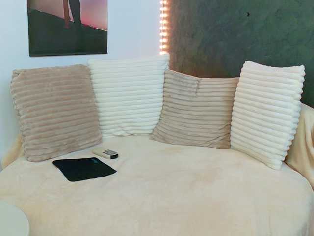 Ammira live cam on BongaCams