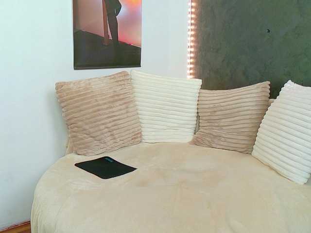 Ammira live cam on BongaCams