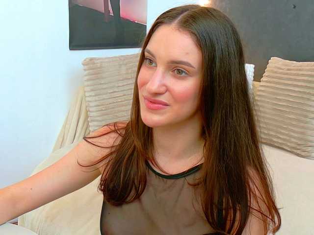 Ammira live webcam show