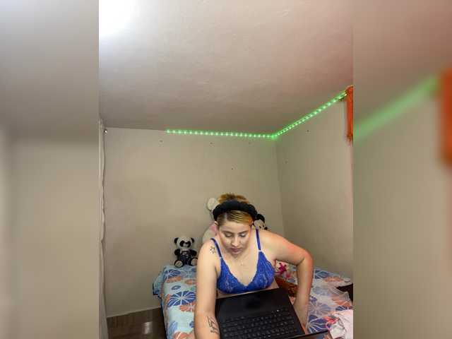 AbbyRoss live cam on BongaCams