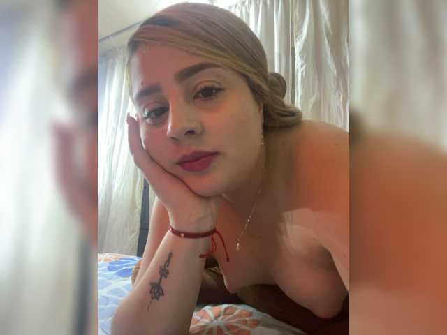 AbbyRoss live cam on BongaCams