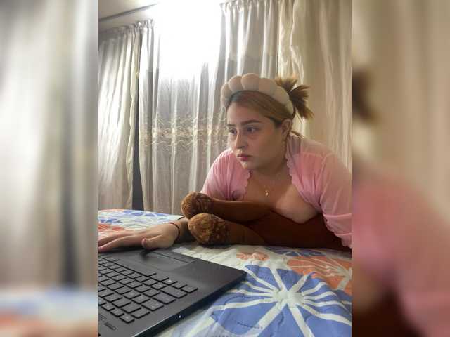 AbbyRoss live cam on BongaCams