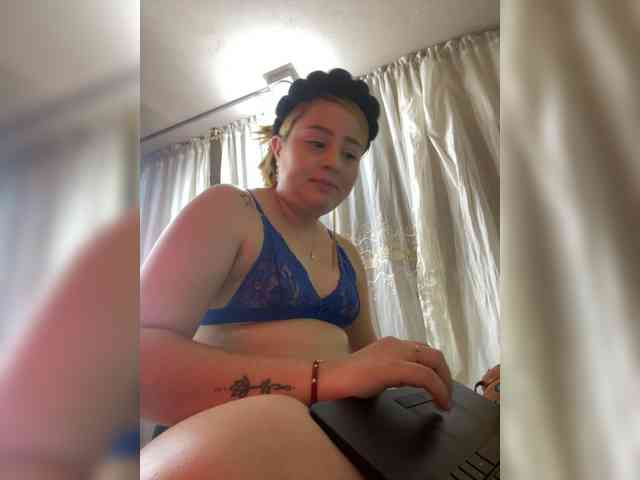 AbbyRoss webcam