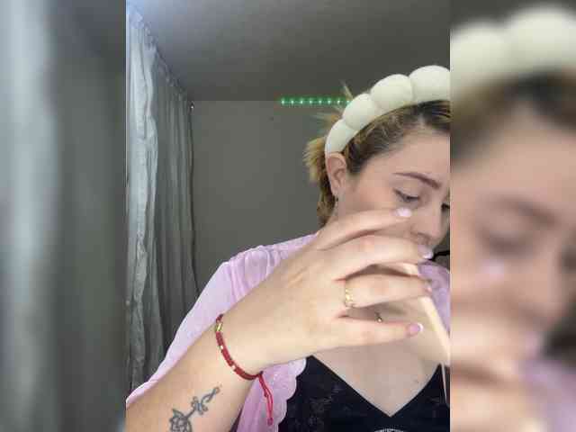 AbbyRoss webcam