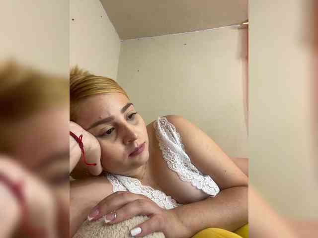 AbbyRoss webcam