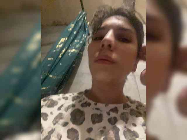 Varvara2393 webcam