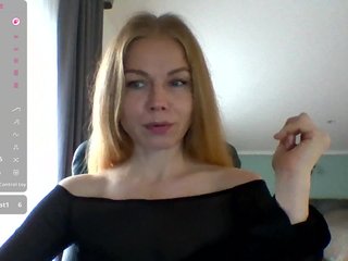 BlondaTina Porn Show