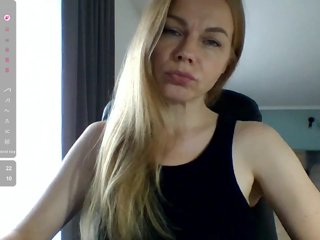BlondaTina Porn Show