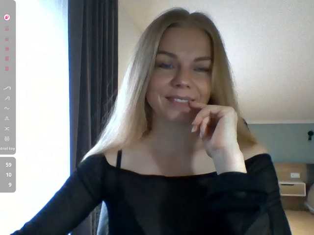 Tina45516 live cam on BongaCams