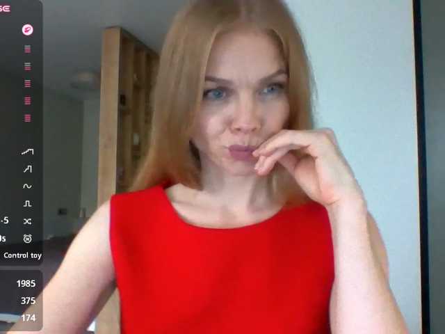 Tina45516 live cam on BongaCams