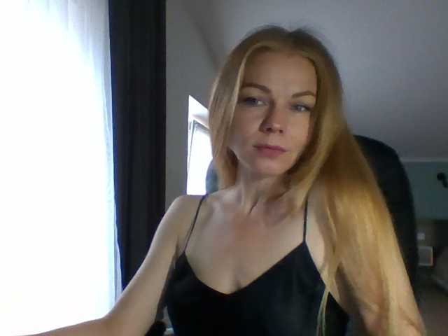 Tina45516 live cam on BongaCams