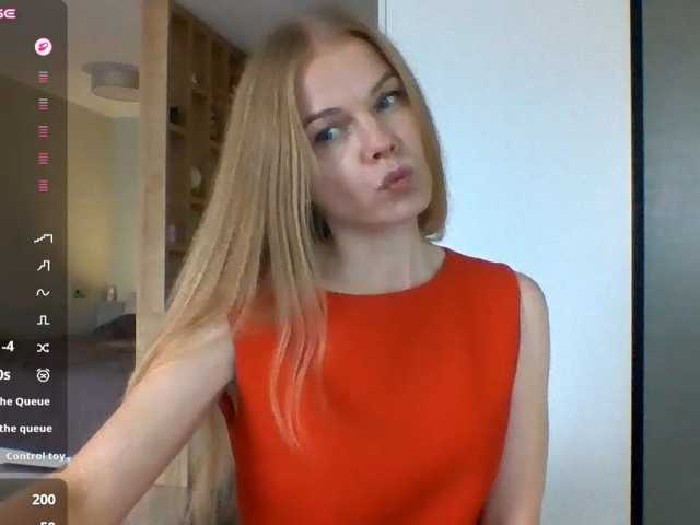 Tina45516 live cam on BongaCams