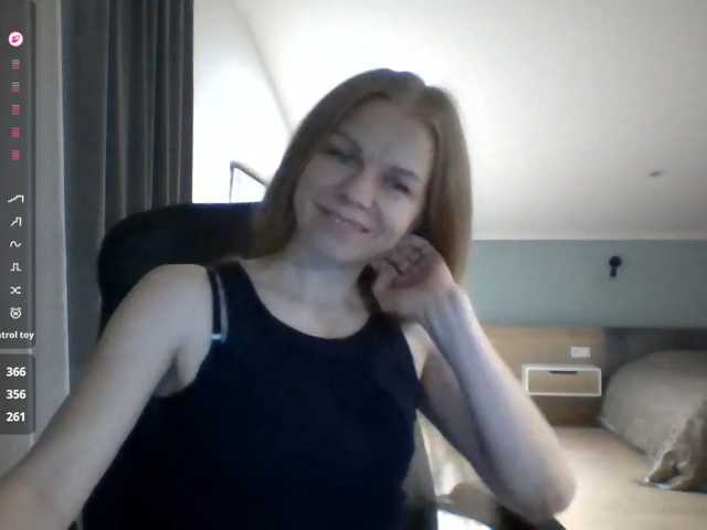 Tina45516 live cam on BongaCams