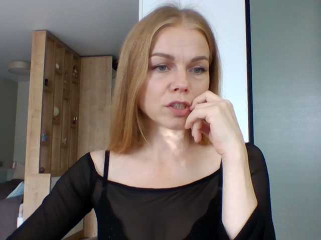 Tina45516 live cam on BongaCams
