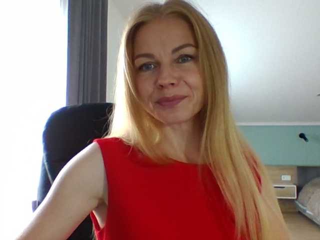 Tina45516 live cam on BongaCams
