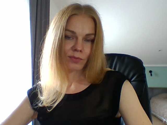 Tina45516 live cam on BongaCams