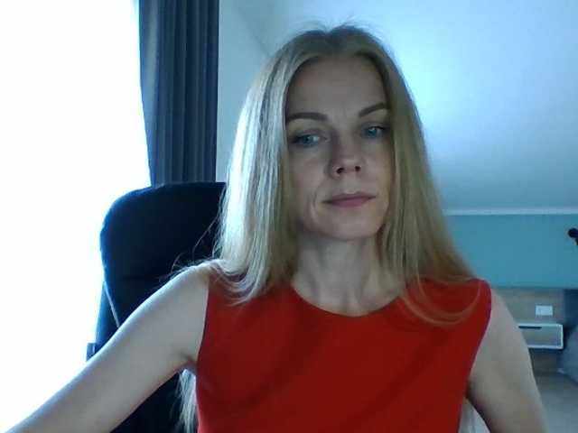 BlondaTina live webcam show