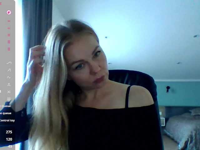 Tina45516 live cam on BongaCams