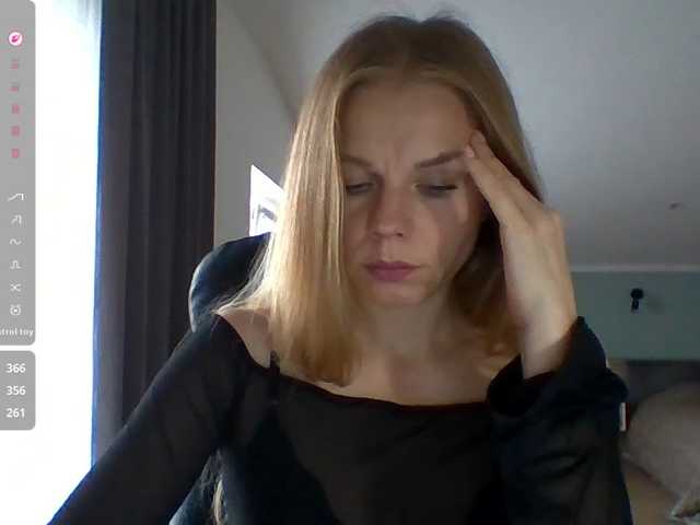 Tina45516 live cam on BongaCams