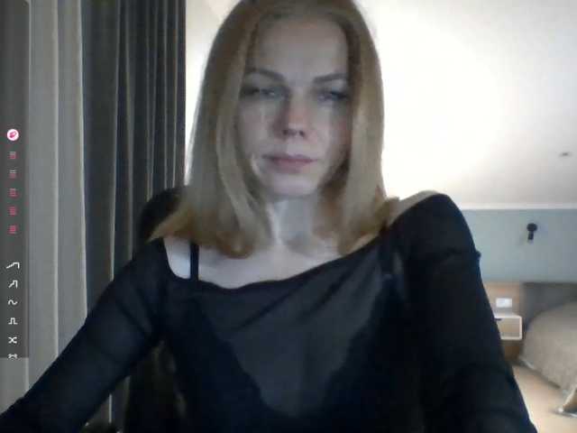 Tina45516 live cam on BongaCams
