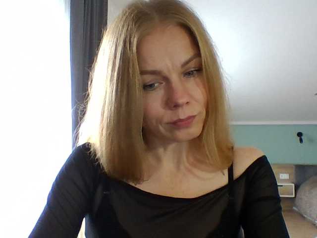 Tina45516 live cam on BongaCams
