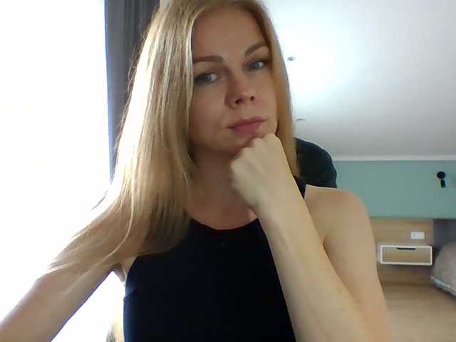 Tina45516 live cam on BongaCams