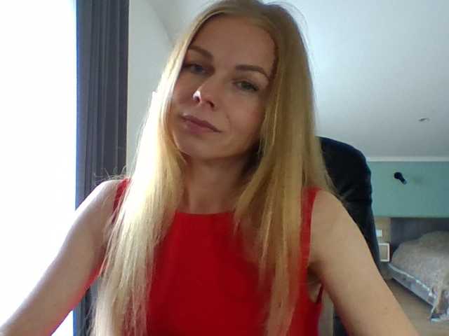 Tina45516 live cam on BongaCams