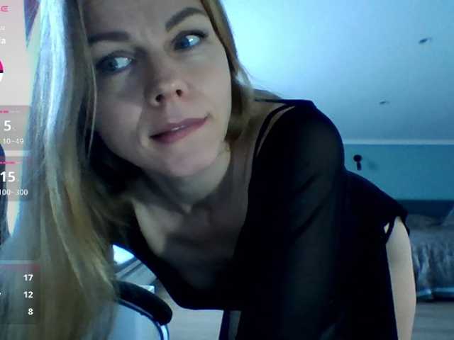 Tina45516 live cam on BongaCams