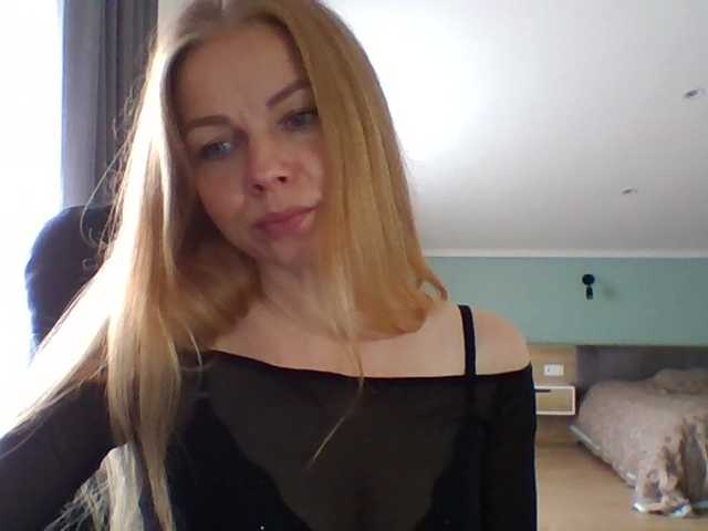 Tina45516 live cam on BongaCams