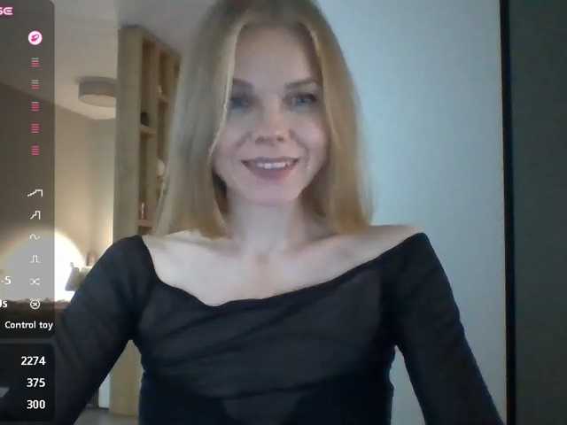 Tina45516 live cam on BongaCams