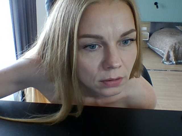 Tina45516 live webcam show