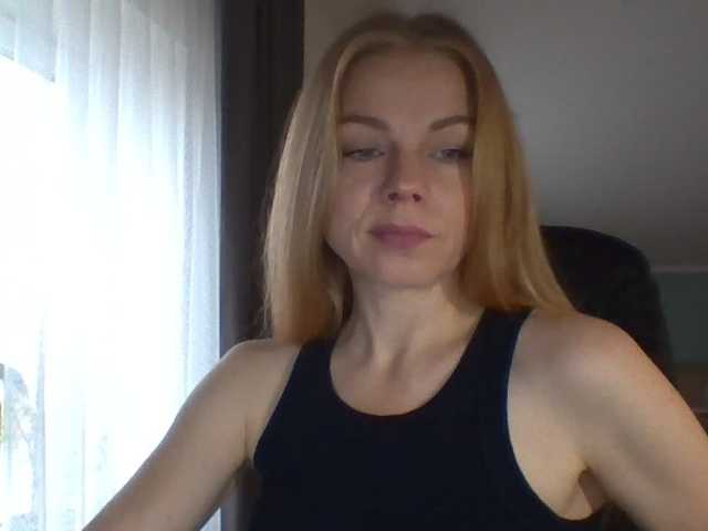 BlondaTina live cam preview