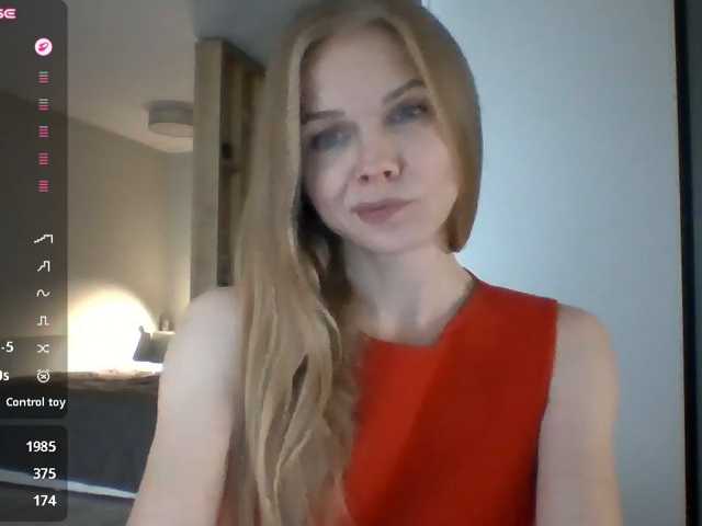 Tina45516 live cam on BongaCams