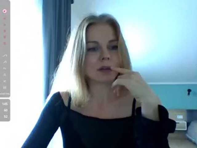 Tina45516 live cam on BongaCams