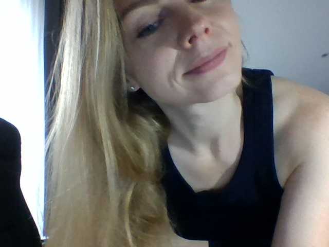 Tina45516 live cam on BongaCams