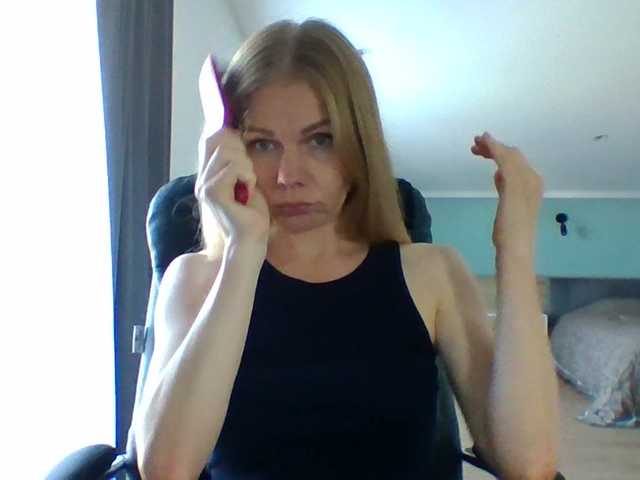 Tina45516 live cam on BongaCams