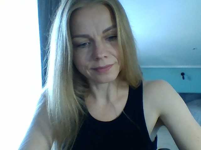 Tina45516 live cam on BongaCams