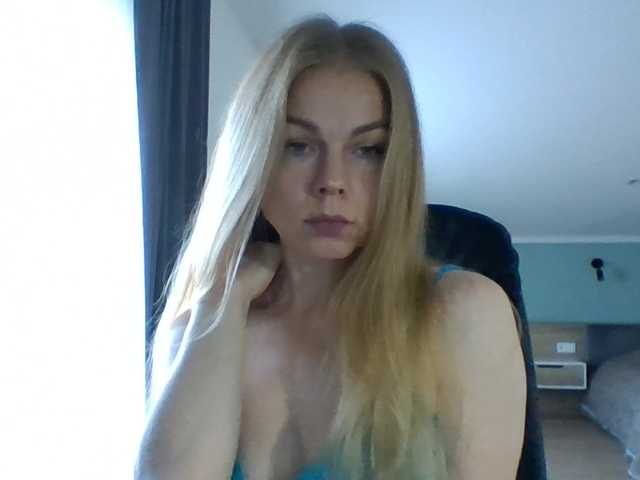 Tina45516 live cam on BongaCams