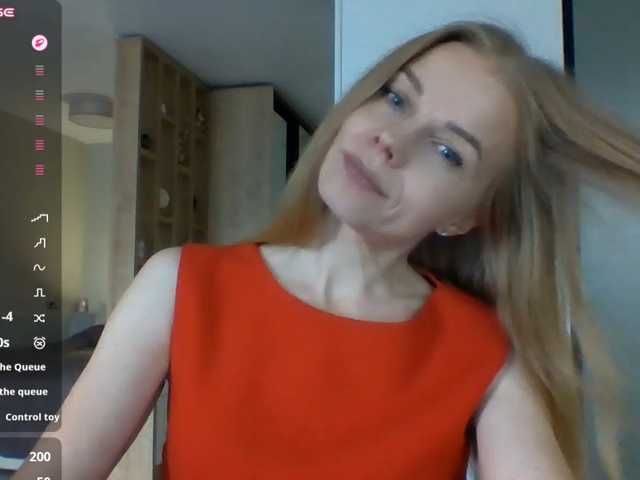 Tina45516 live cam on BongaCams