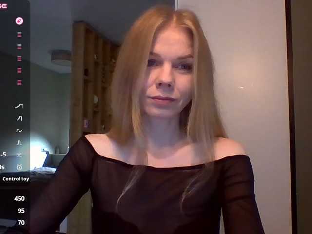 Tina45516 live cam on BongaCams