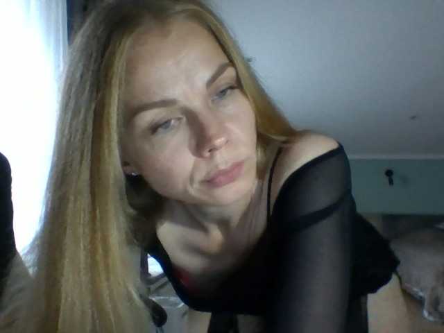 Tina45516 live cam on BongaCams