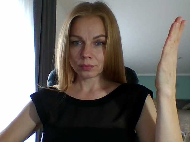 Tina45516 live cam on BongaCams