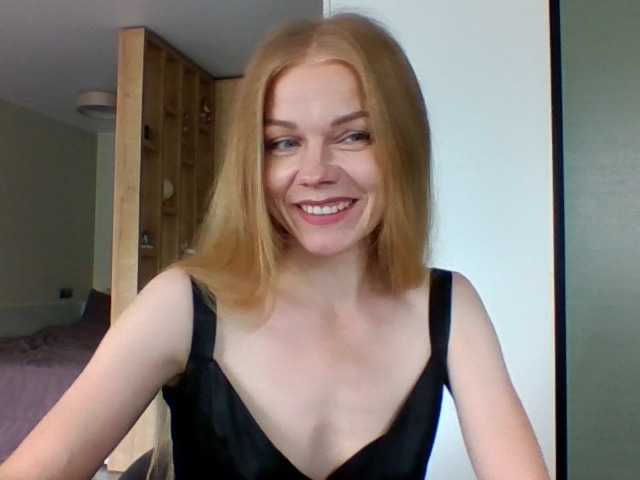 Tina45516 live cam on BongaCams