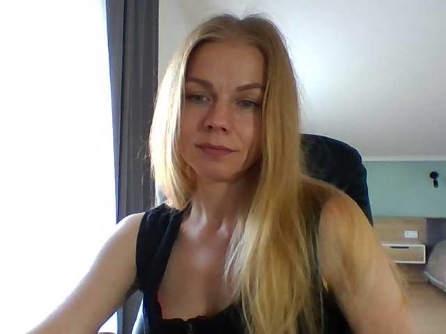 Tina45516 live cam on BongaCams