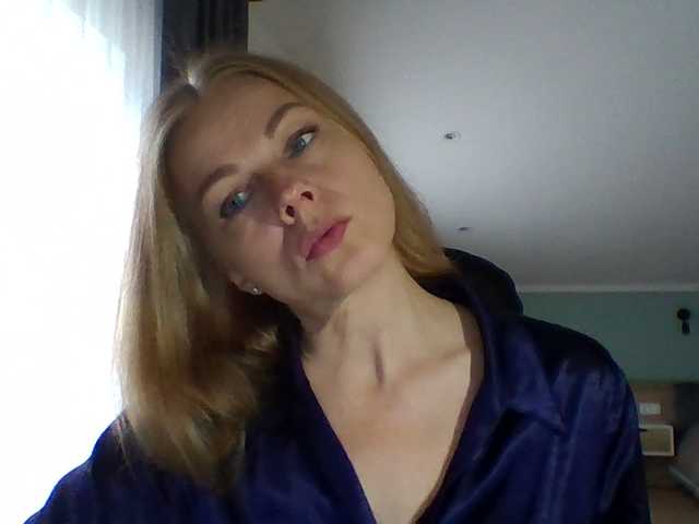 Tina45516 live cam on BongaCams