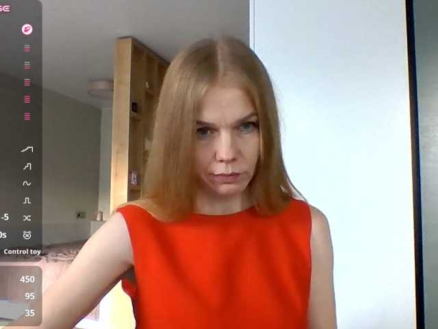Tina45516 live cam on BongaCams